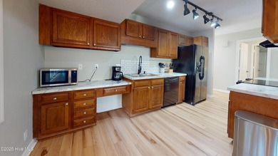 Completely Furnished Golf Front Condo!! This turnkey condo is on Hyland Golf Club in North Carolina - for sale on GolfHomes.com, golf home, golf lot