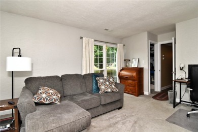 - Welcome to 4914 Independence Cir #DMove-in ready condo with on Fox Den Golf Course in Ohio - for sale on GolfHomes.com, golf home, golf lot