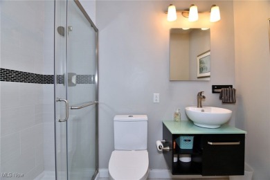 - Welcome to 4914 Independence Cir #DMove-in ready condo with on Fox Den Golf Course in Ohio - for sale on GolfHomes.com, golf home, golf lot