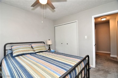 - Welcome to 4914 Independence Cir #DMove-in ready condo with on Fox Den Golf Course in Ohio - for sale on GolfHomes.com, golf home, golf lot