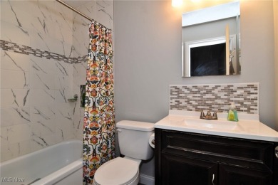 - Welcome to 4914 Independence Cir #DMove-in ready condo with on Fox Den Golf Course in Ohio - for sale on GolfHomes.com, golf home, golf lot