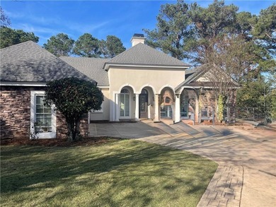 Gorgeous  brick home located in the desirable Castle Pines at on Arrowhead Country Club in Alabama - for sale on GolfHomes.com, golf home, golf lot