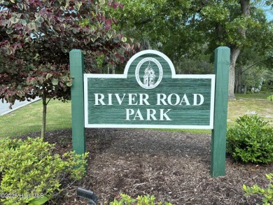 Welcome to the Beau Rivage Golf & Resort community! This brick on Beau Rivage Golf and Resort in North Carolina - for sale on GolfHomes.com, golf home, golf lot