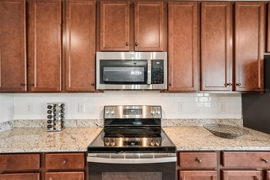 Under contract-accepting backup offers. The luxury resort on Lakewood National Golf Club in Florida - for sale on GolfHomes.com, golf home, golf lot