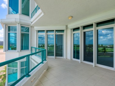 Why choose between breathtaking beach views, serene golf course on Links on Longboat Golf Club in Florida - for sale on GolfHomes.com, golf home, golf lot