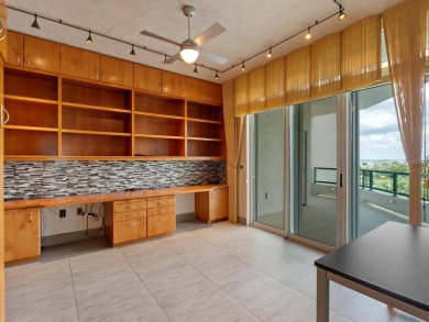 Why choose between breathtaking beach views, serene golf course on Links on Longboat Golf Club in Florida - for sale on GolfHomes.com, golf home, golf lot