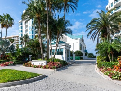 Why choose between breathtaking beach views, serene golf course on Links on Longboat Golf Club in Florida - for sale on GolfHomes.com, golf home, golf lot