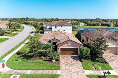 BACK ON MARKET! Offering the perfect blend of comfort and style on River Strand Golf and Country Club At Heritage Harbour  in Florida - for sale on GolfHomes.com, golf home, golf lot