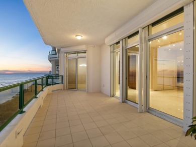 Why choose between breathtaking beach views, serene golf course on Links on Longboat Golf Club in Florida - for sale on GolfHomes.com, golf home, golf lot