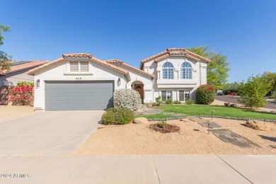 AHWATUKEE! South Mountain Views! 5 bedrooms! Pool! Corner lot! on Ahwatukee Country Club in Arizona - for sale on GolfHomes.com, golf home, golf lot