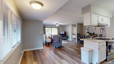 Completely Furnished Golf Front Condo!1 This turnkey condo is on Hyland Golf Club in North Carolina - for sale on GolfHomes.com, golf home, golf lot