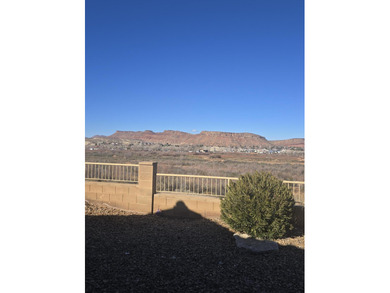 Welcome to this beautifully appointed 2-bedroom, 2-bath home in on Sunriver Golf Club in Utah - for sale on GolfHomes.com, golf home, golf lot