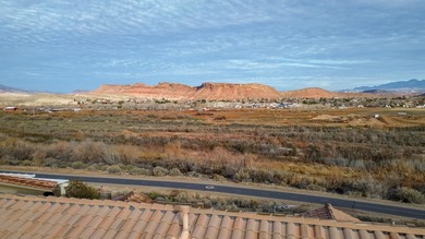 Welcome to this beautifully appointed 2-bedroom, 2-bath home in on Sunriver Golf Club in Utah - for sale on GolfHomes.com, golf home, golf lot