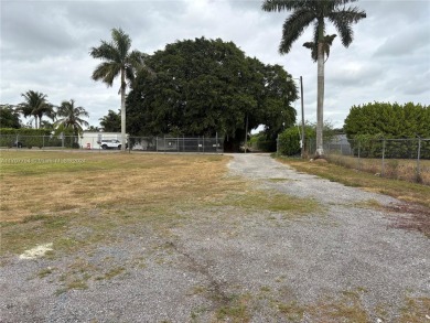 Beautiful 3/2 on 5 Acres with lots of Fruit trees . Back of on Redland Golf and Country Club in Florida - for sale on GolfHomes.com, golf home, golf lot