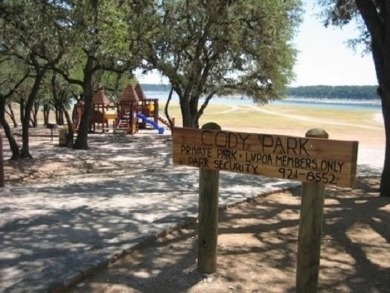 Peaceful living comes to mind when you enter this recently on Highland Lakes Golf Course in Texas - for sale on GolfHomes.com, golf home, golf lot