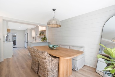 Beautifully remodeled townhome in a serene golf course community on Perdido Bay Golf Club in Florida - for sale on GolfHomes.com, golf home, golf lot