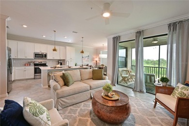 Under contract-accepting backup offers. Imagine your morning on Lakewood National Golf Club in Florida - for sale on GolfHomes.com, golf home, golf lot