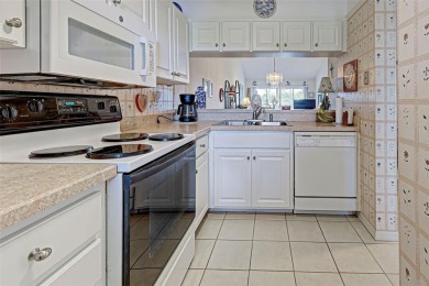 Don't wait to own your own piece of paradise! Beautiful end Unit on Plantation Golf and Country Club in Florida - for sale on GolfHomes.com, golf home, golf lot