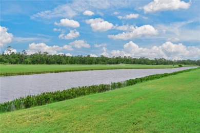 Under contract-accepting backup offers. Imagine your morning on Lakewood National Golf Club in Florida - for sale on GolfHomes.com, golf home, golf lot