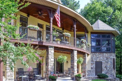 Stunning Granada Golf Front Home with winter views of Lake on Granada Golf Course in Arkansas - for sale on GolfHomes.com, golf home, golf lot