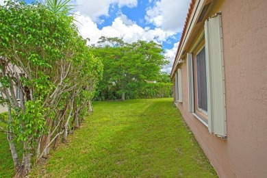 Discover the perfect combination of comfort, style, and on Weston Hills Country Club in Florida - for sale on GolfHomes.com, golf home, golf lot
