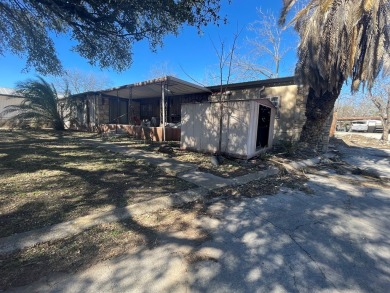 New Listing! Mobile Home is in the heart of Fort Clark Springs on Fort Clark Springs Golf Course in Texas - for sale on GolfHomes.com, golf home, golf lot