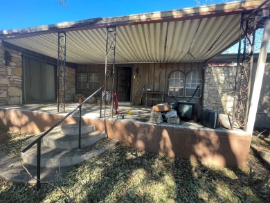 New Listing! Mobile Home is in the heart of Fort Clark Springs on Fort Clark Springs Golf Course in Texas - for sale on GolfHomes.com, golf home, golf lot