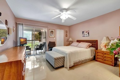 WYNMOOR--SUPER ACTIVE ADULT COMMUNITY! Welcome to Unit D2 on Wynmoor Golf Course in Florida - for sale on GolfHomes.com, golf home, golf lot