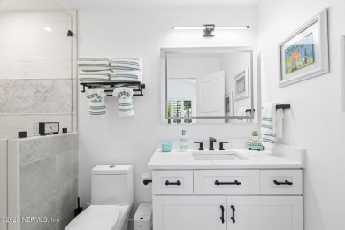 Fully RENOVATED 3-bed, 2.5-bath END-UNIT townhome with 2-car on The Yard in Florida - for sale on GolfHomes.com, golf home, golf lot