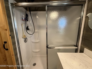 SNOWBIRDS AND HOME OWNERS WELCOME, Deeded Lot, NO LOT RENT on Glen Lakes Country Club in Florida - for sale on GolfHomes.com, golf home, golf lot