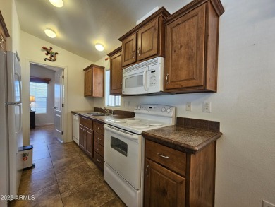 Immaculate 2BD 2BA Split Floor Plan Home. Furnished Inside & on Viewpoint Golf Resort in Arizona - for sale on GolfHomes.com, golf home, golf lot