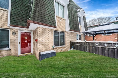 This Carlton Model condo offers a great opportunity to own in on Blue Ridge Golf Club in New York - for sale on GolfHomes.com, golf home, golf lot