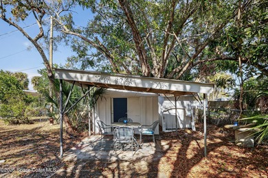 Location, location! This well-situated Central Melbourne home is on Crane Creek Reserve Golf Club in Florida - for sale on GolfHomes.com, golf home, golf lot