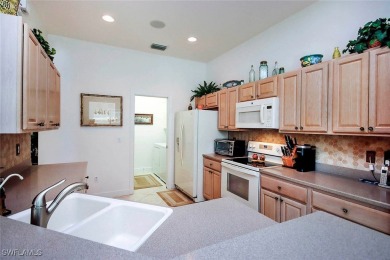 This super WELL MAINTAINED home in Crown Colony is located on a on Crown Colony Golf and Country Club in Florida - for sale on GolfHomes.com, golf home, golf lot