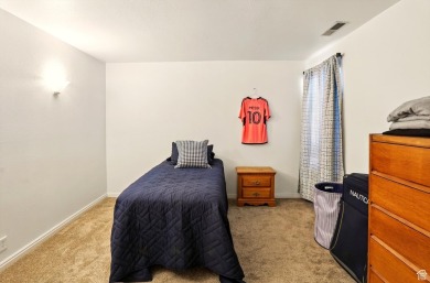 Beautifully updated and move-in ready condo in the heart of on Mick Riley Golf Course in Utah - for sale on GolfHomes.com, golf home, golf lot