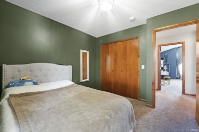 Welcome to this beautifully maintained 3-bedroom, 2-bathroom on Bridgewater Golf Club in Indiana - for sale on GolfHomes.com, golf home, golf lot