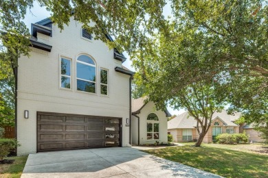 This wonderful home offers 5 bedrooms and 3 full bathrooms on Walnut Creek Country Club in Texas - for sale on GolfHomes.com, golf home, golf lot