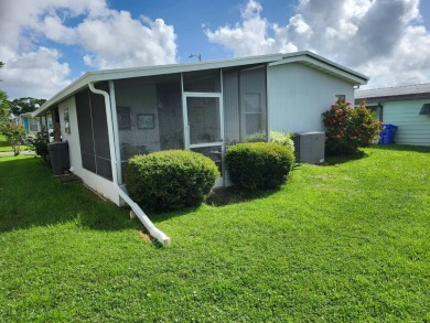 Don't wait!  Act quickly!  This meticulously maintained bungalow on Grasslands Golf and Country Club in Florida - for sale on GolfHomes.com, golf home, golf lot