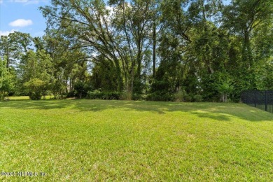 Distinctive 1-story residence, meticulously maintained since on Magnolia Point Golf and Country Club in Florida - for sale on GolfHomes.com, golf home, golf lot