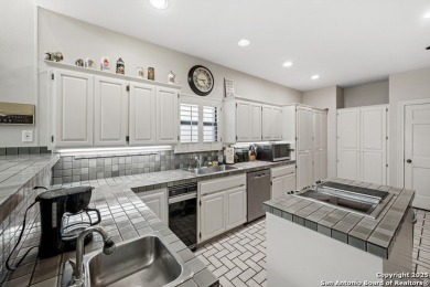 Don't miss this adorable 2-bedroom home located in the heart of on Fair Oaks Ranch Golf and Country Club in Texas - for sale on GolfHomes.com, golf home, golf lot
