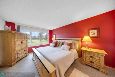 Discover the perfect blend of comfort and convenience at this on Oaks Country Club in Florida - for sale on GolfHomes.com, golf home, golf lot