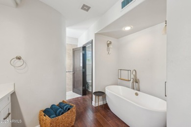 $300K BELOW APPRAISAL* Tucked between Paradise Valley & on Camelback Golf Club in Arizona - for sale on GolfHomes.com, golf home, golf lot