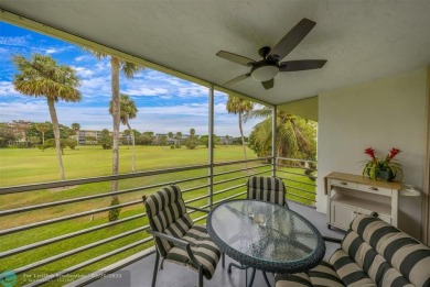 Discover the perfect blend of comfort and convenience at this on Oaks Country Club in Florida - for sale on GolfHomes.com, golf home, golf lot