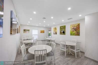 Discover the perfect blend of comfort and convenience at this on Oaks Country Club in Florida - for sale on GolfHomes.com, golf home, golf lot