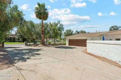 $300K BELOW APPRAISAL* Tucked between Paradise Valley & on Camelback Golf Club in Arizona - for sale on GolfHomes.com, golf home, golf lot