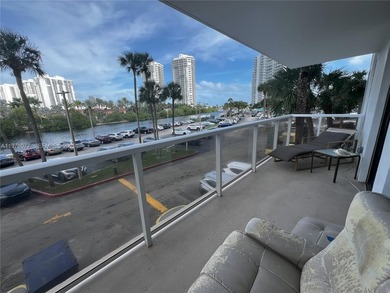 Beautifully maintained 2 bed/2 bath residence in the desirable on Turnberry Isle Resort and Club in Florida - for sale on GolfHomes.com, golf home, golf lot