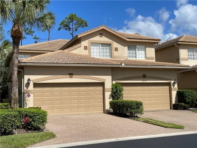 This 1st floor 3bedroom/2 bath condo has a 2 car garage. With an on Forest Glen Golf and Country Club in Florida - for sale on GolfHomes.com, golf home, golf lot