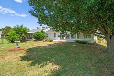 Welcome to this beautifully maintained 3 bedroom, 2 bath home on Mirror Lake Golf Club in Georgia - for sale on GolfHomes.com, golf home, golf lot