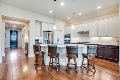 Beautifully upgraded 2 bed, 2.5 bath home with 2,103 sq ft on Wildhorse Golf Club of Robson Ranch in Texas - for sale on GolfHomes.com, golf home, golf lot