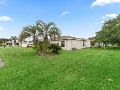 Welcome to this Lovely COLONY PATIO VILLA in the active on The Links of Spruce Creek in Florida - for sale on GolfHomes.com, golf home, golf lot